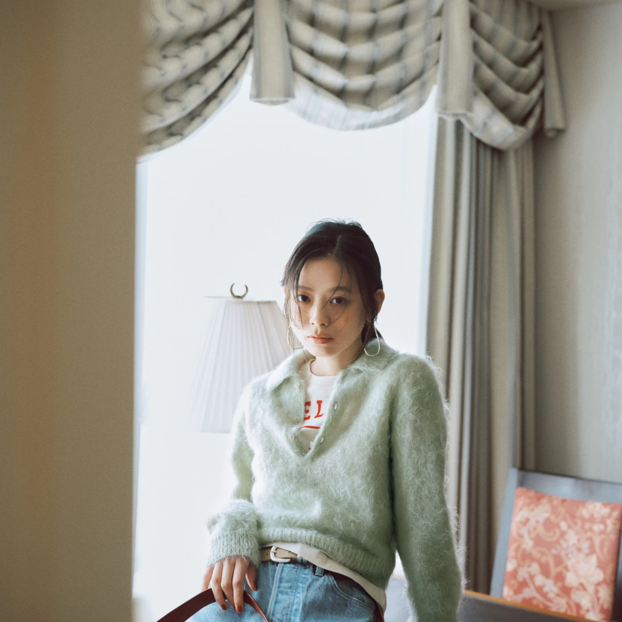 【ポロニットコーデ】秋冬のスタメンニット「ポロニット」だってレイヤードで今っぽく!