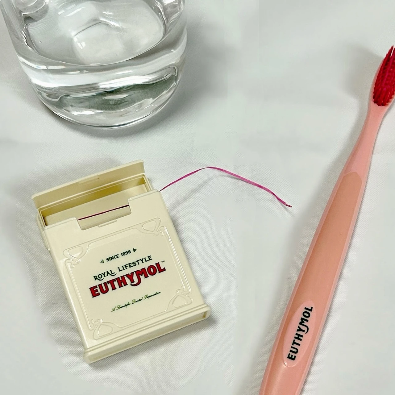 毎日の「+1ケア」に。私が愛用しているオーラルケアアイテム|ユーシモールのデンタルフロス #美容部