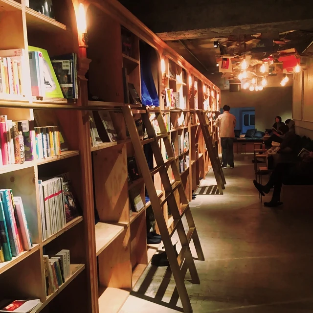 泊まれる本屋!?「B&B」に泊まってみた_1
