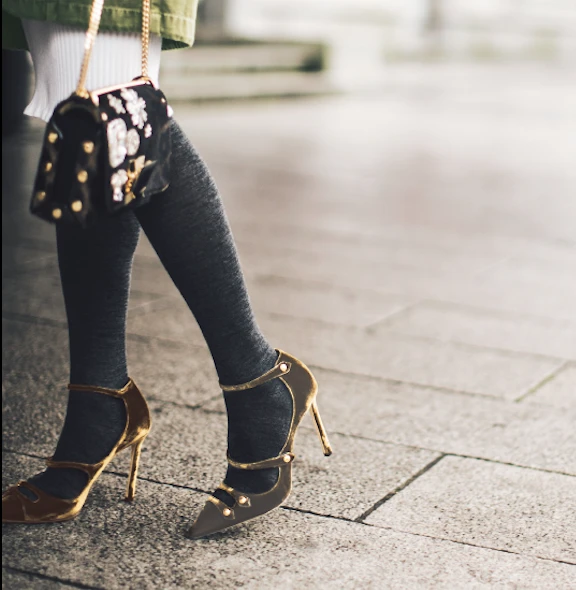 ソックスもタイツも♥︎美脚の神は【グレー】に宿る!