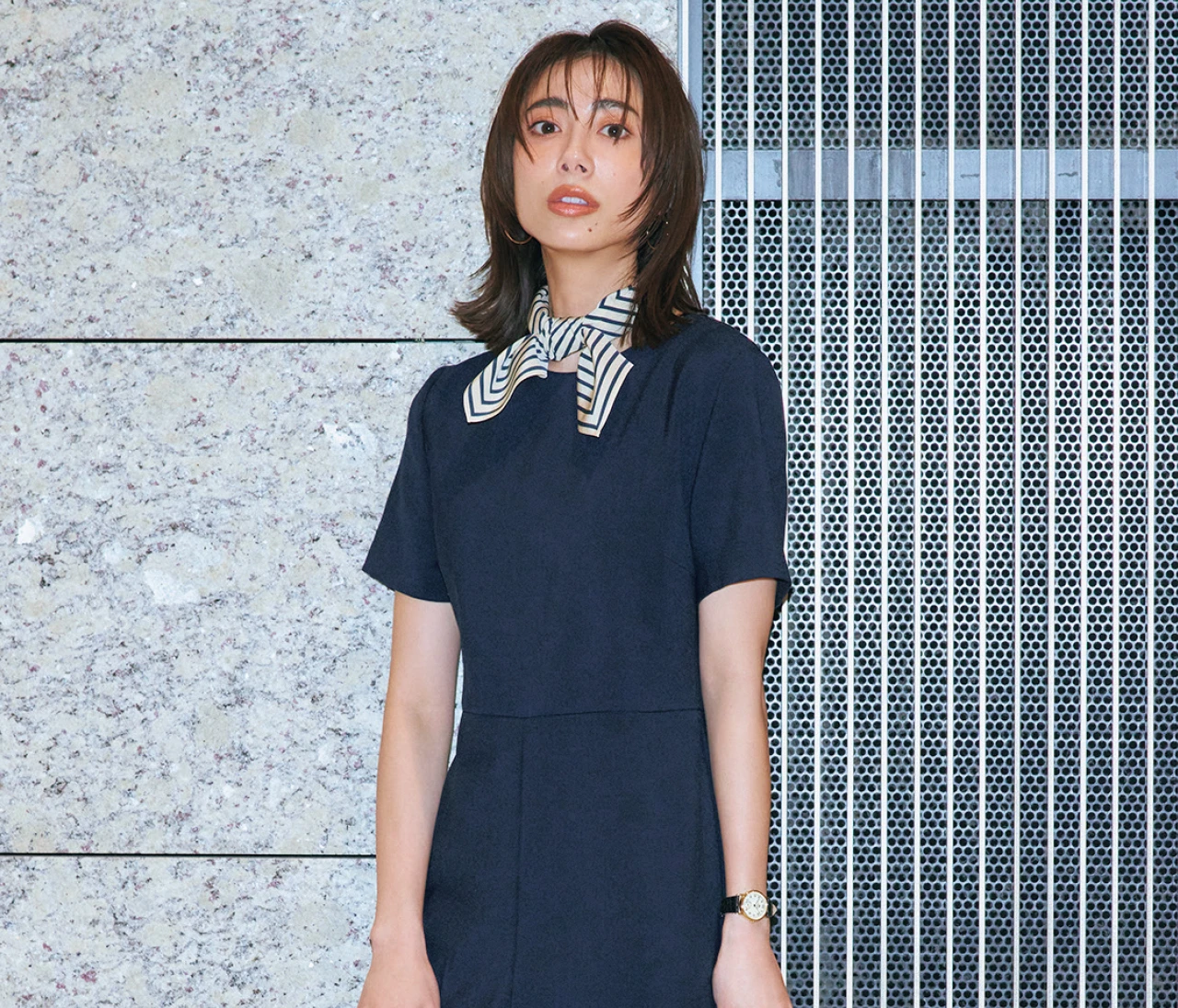 幅広いシーンで活躍！「ウィム ガゼット」の半袖オールインワン【働く30代に最高のオフィス服】