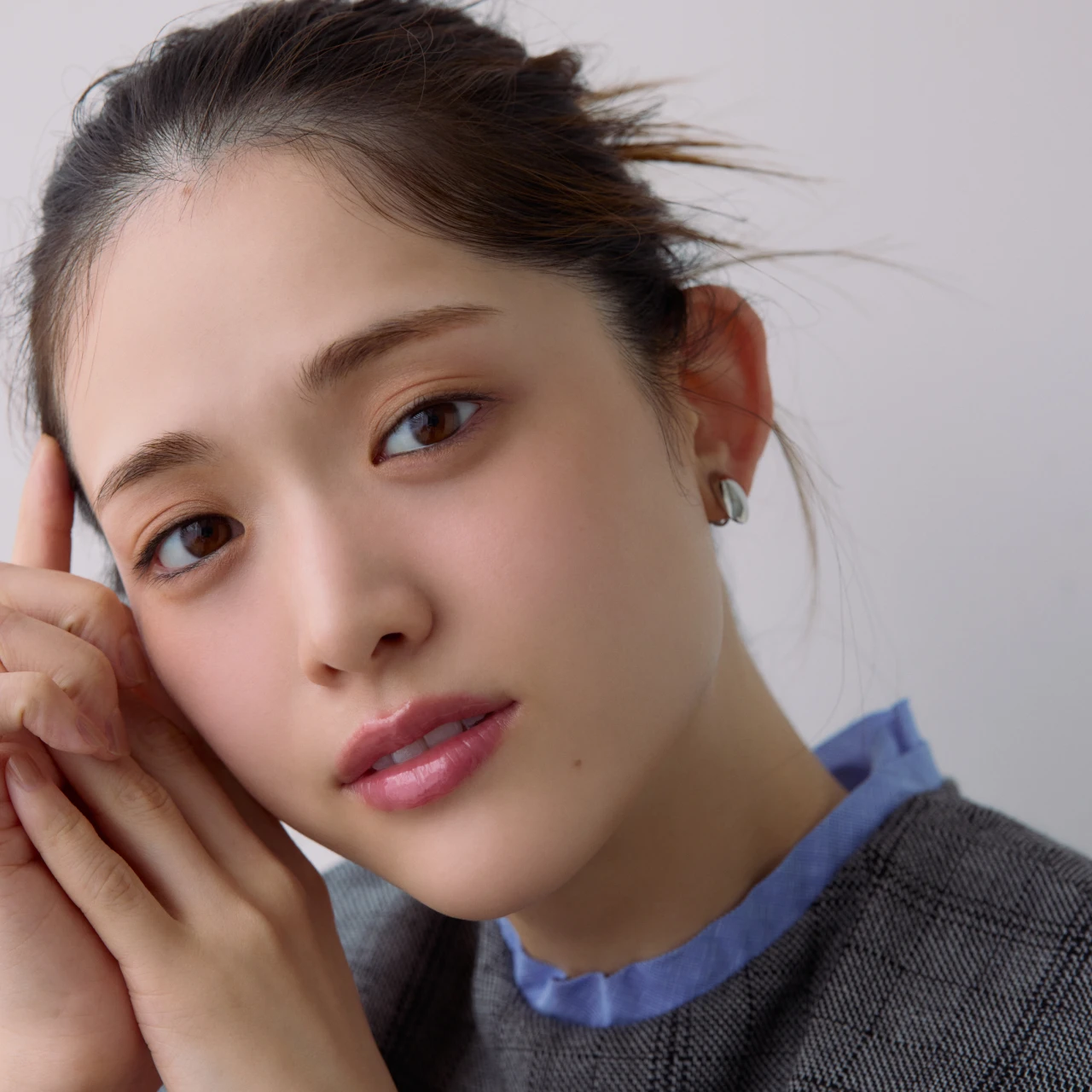 【松村沙友理】『peripera（ペリペラ）』の秋色リップで作る大人のピュアメイク