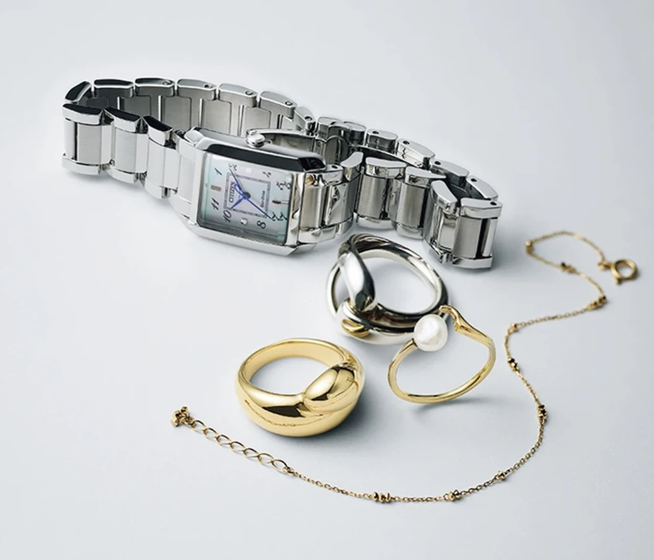 【時計×アクセサリー】の手元コーデ！ON・OFF別定番セット