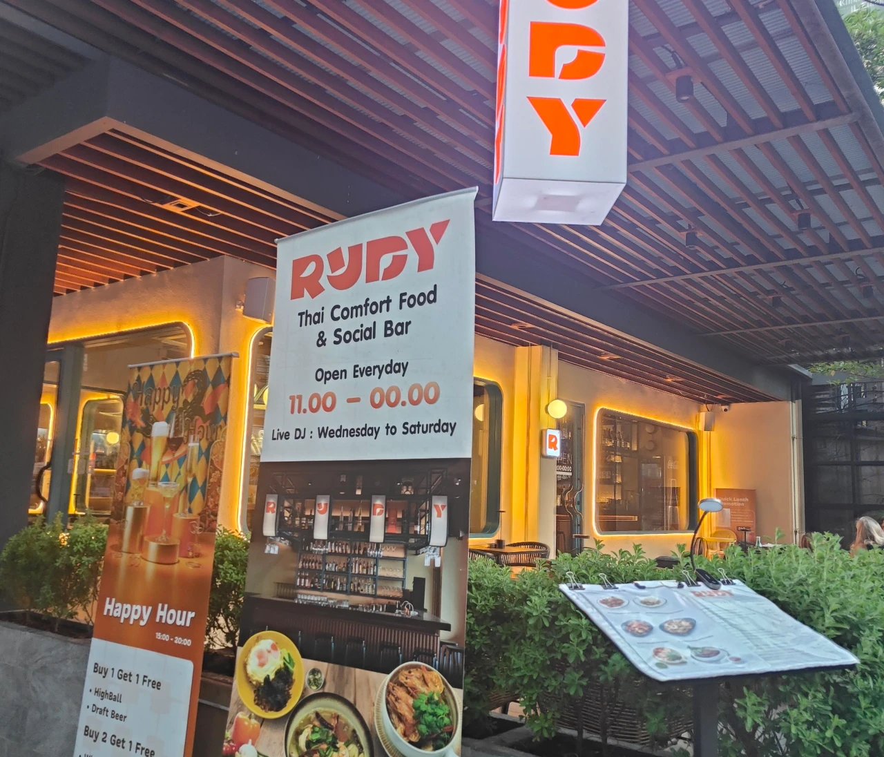 【バンコク暮らし】仕事帰りに行きたい、ちょっとおしゃれなタイ料理店「Rudy」