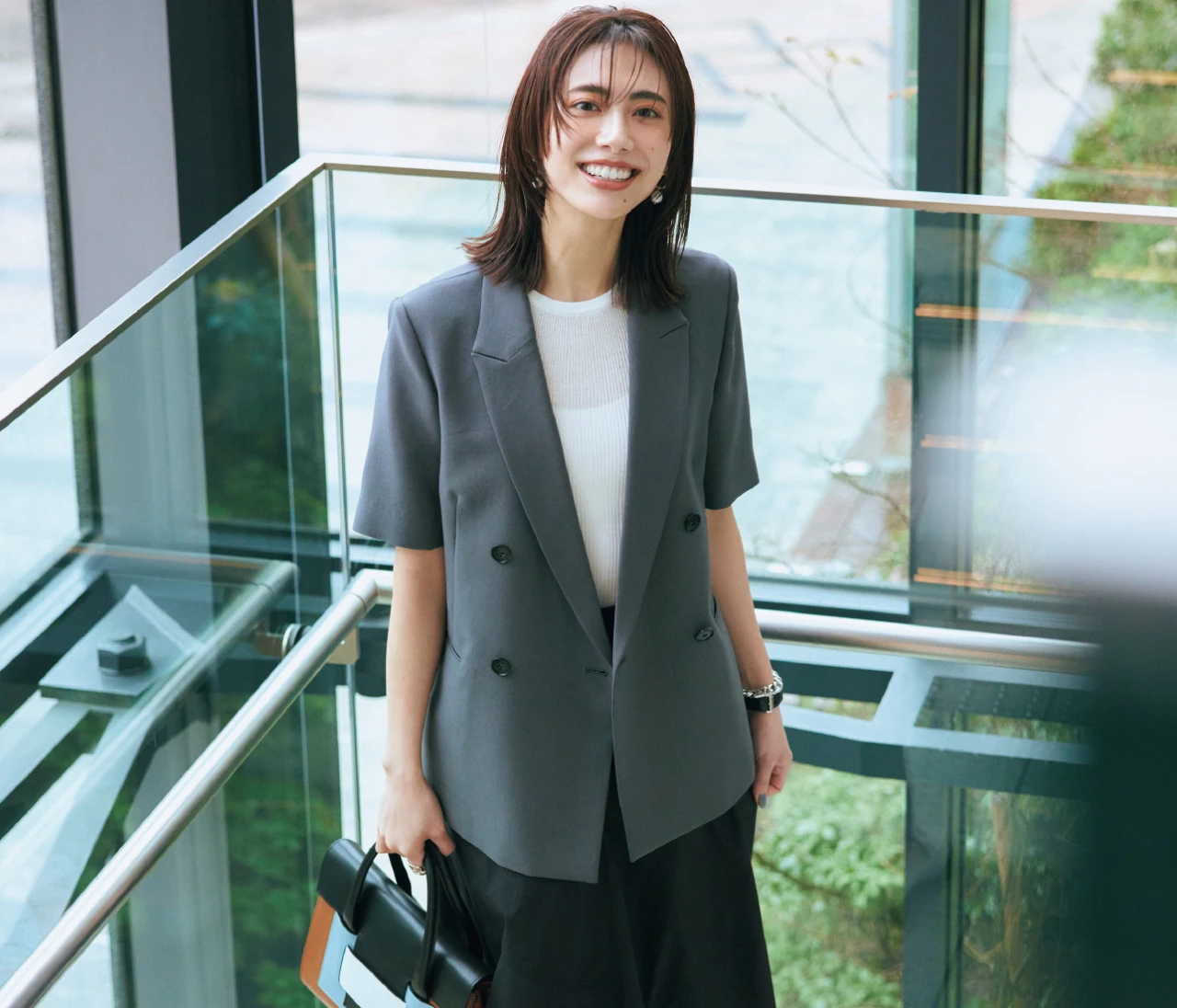 【薄軽、洗える、美脚効果！働く30代に最高のオフィス服〈まとめ〉】通勤スタイルをもっと自由に、もっと快適にしてくれる服を厳選！