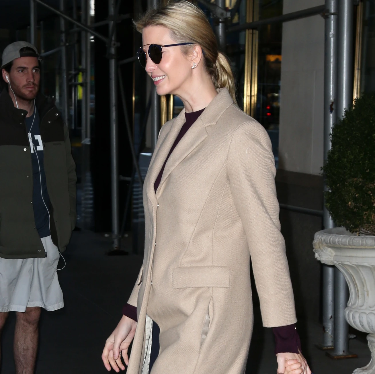 イヴァンカ・トランプのエレガント♪パンツスタイル【日めくりセレブ】