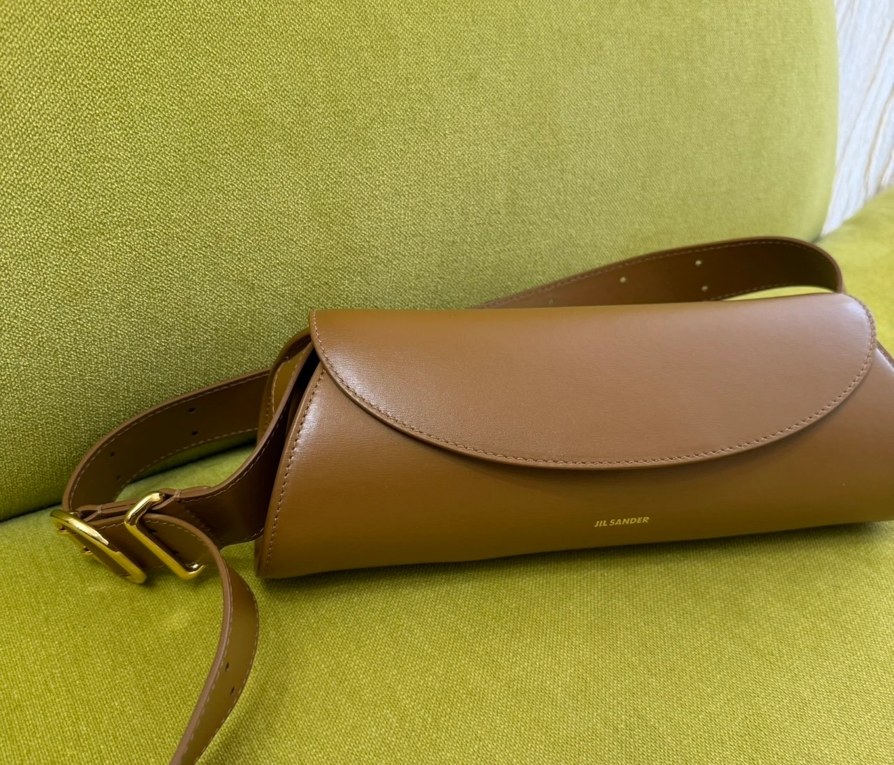 「JIL SANDER」のカンノーロ バッグは使うほどにその名品っぷりに惚れてしまう【エディターズピック】