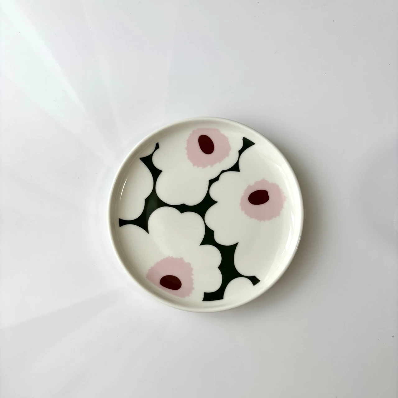 ふと目に入るだけで気持ちが明るくなるmarimekko(マリメッコ)の食器たち【エディターズピック】
