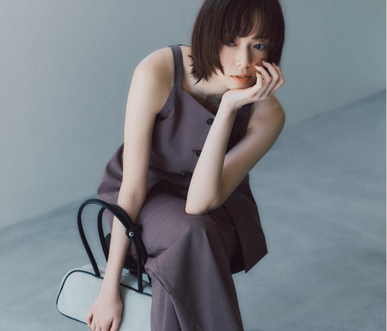 BAILA 5月号 特集:ご機嫌ネイビーご自慢ホワイト BAILA 30代からの働く大人の最新ファッション・美容・グルメ情報