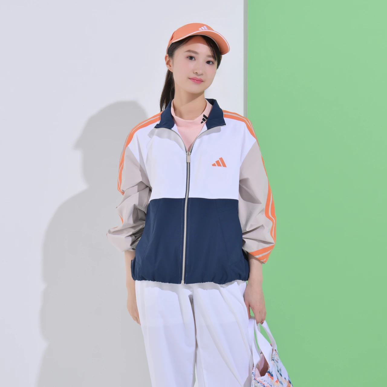 読者が着てみた！【30代のためのゴルフウエア】スポーティさと可愛げを両立！『アディダス ゴルフ』のウエアに注目