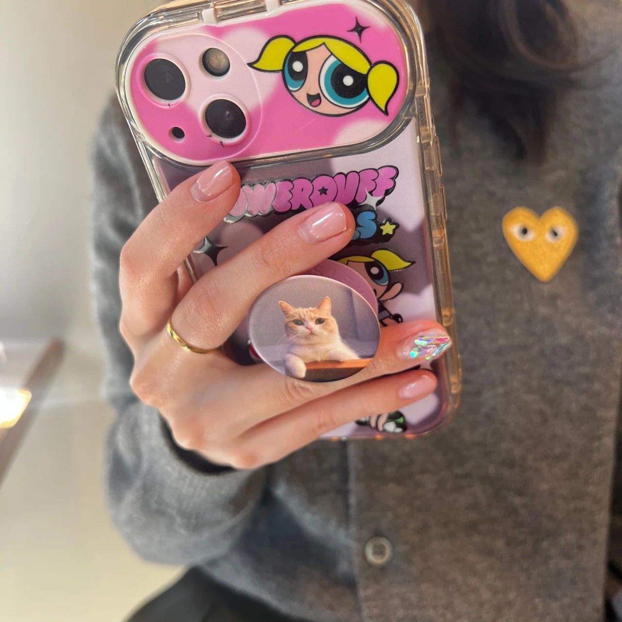 海外で大人気！話題のスマホグリップ「PopSockets」が超使いやすい！