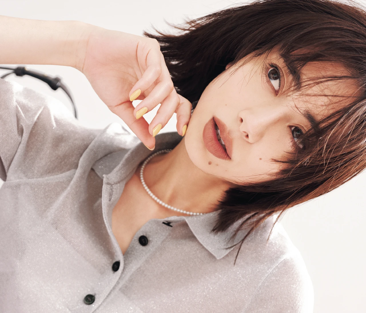 夏の平日夜、予定のある日の【涼やかラメニット5選】「職場→女子会」に似合う最旬トラッドで好印象に
