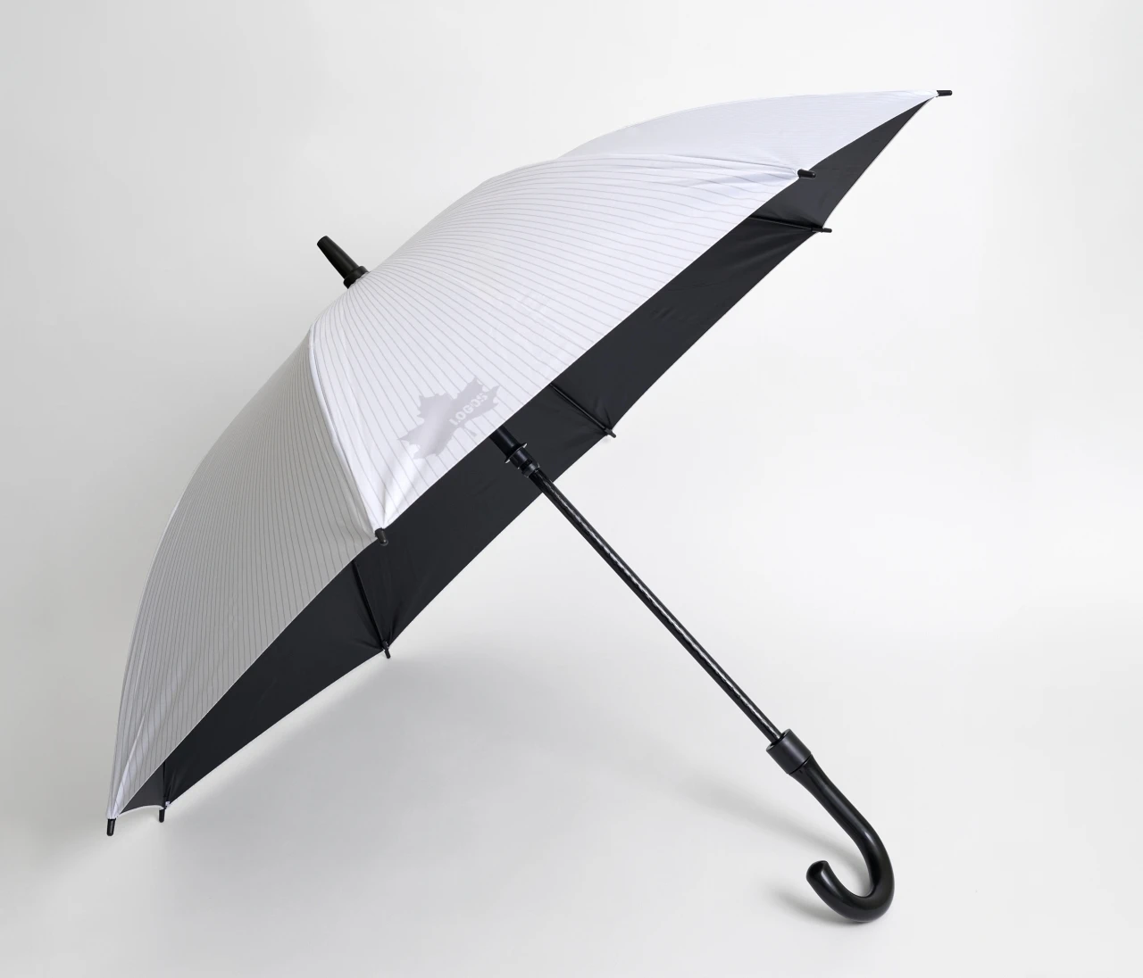 【LOGOS（ロゴス）】2026新作日傘「ソーラーブロック日傘・レギュラー」をレビュー！猛暑でも快適？遮熱性能と使いやすさを検証