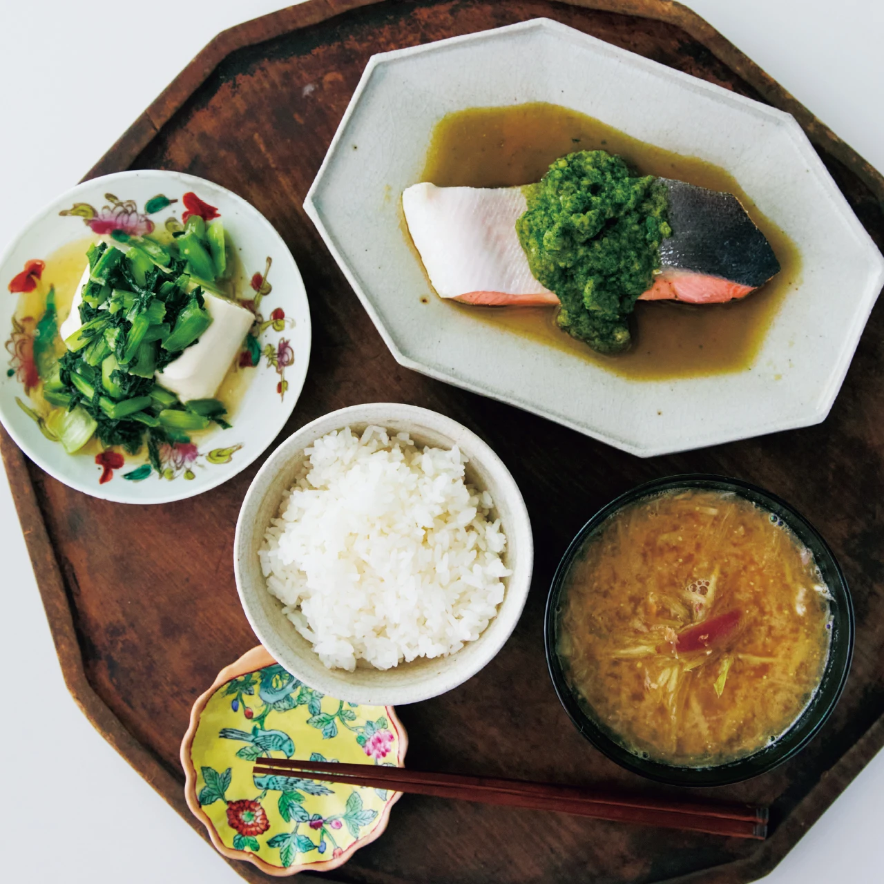 【長谷川あかりのご自愛ごはん】さけと小松菜を使って夕食から翌日のお弁当まで！ 1日分3食の食材使い切りレシピ