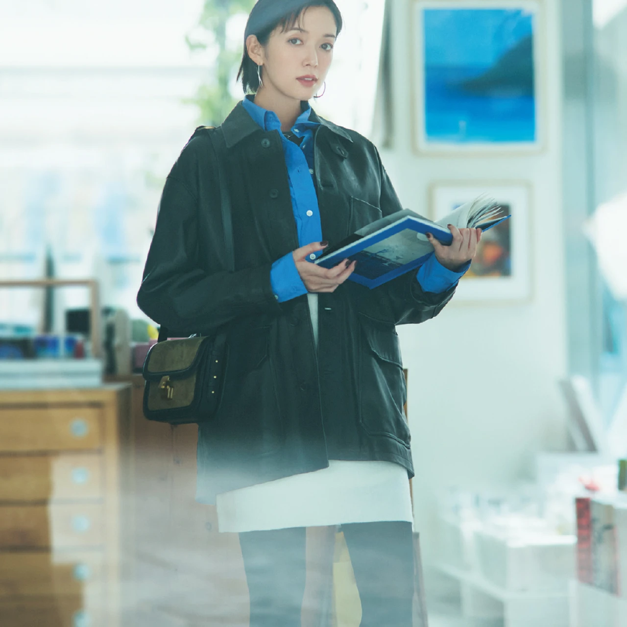 今年買うなら、薄手＆オーバーサイズのゆったり「レザーブルゾン」を！重ねやすいから冬まで大活躍