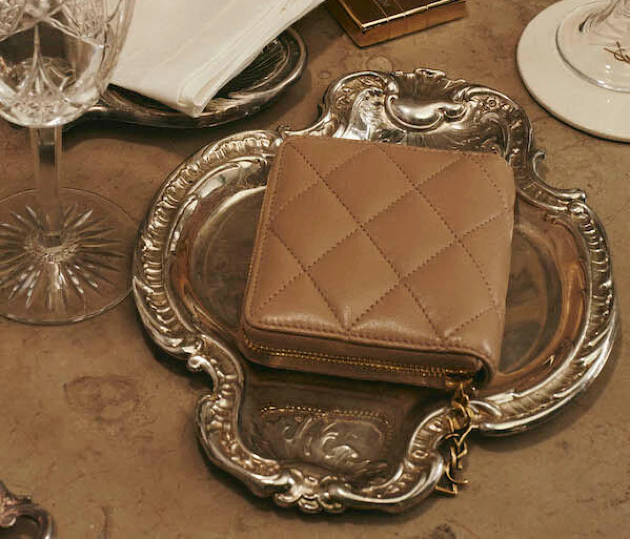 【SAINT LAURENT（サンローラン）】新ウォレットライン「カサンドラビジュー」誕生