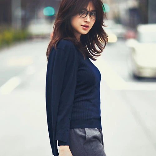 Feliz Lunesのアンサンブルニットが使えるんです!