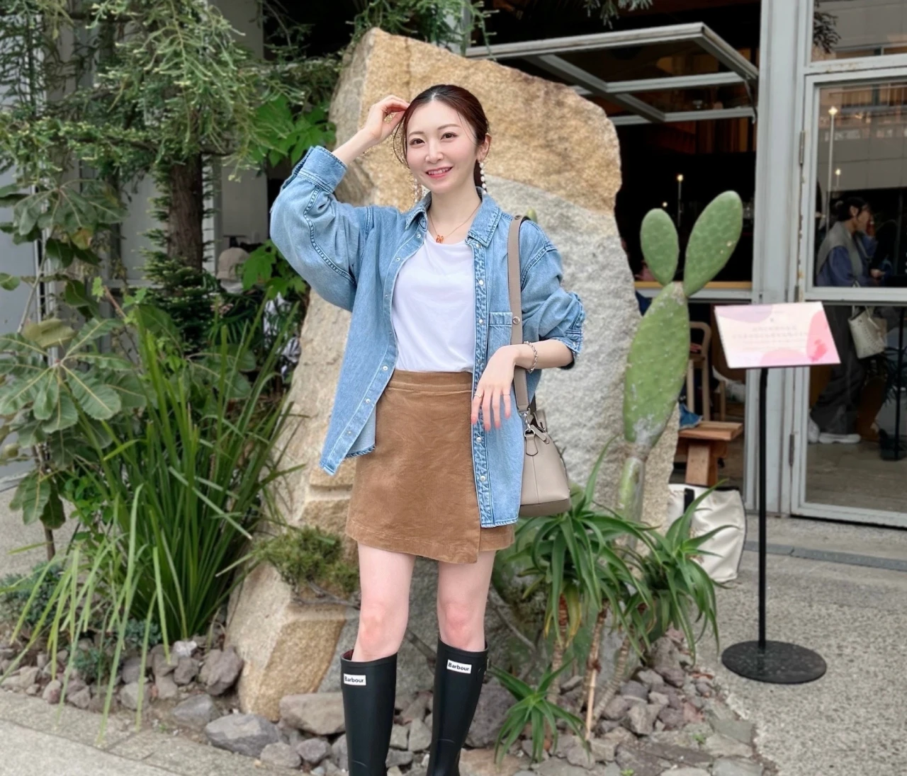 【upper hights × uncrave】のコラボシャツで抜け感「デニムコーデ」 #ファッション部