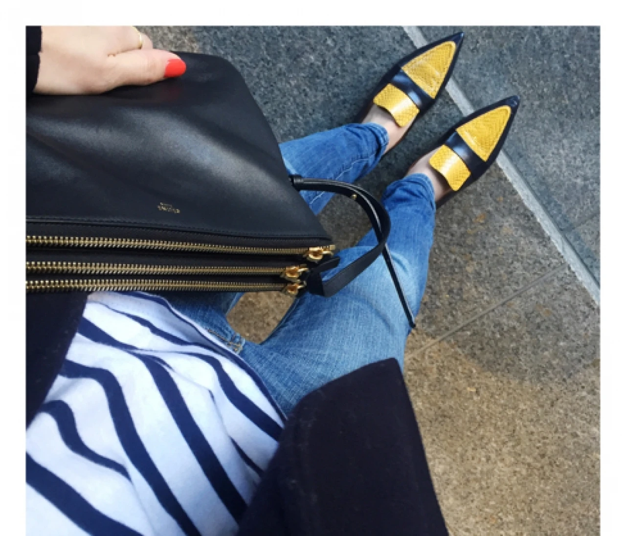 CELINEのフラットシューズ☺︎