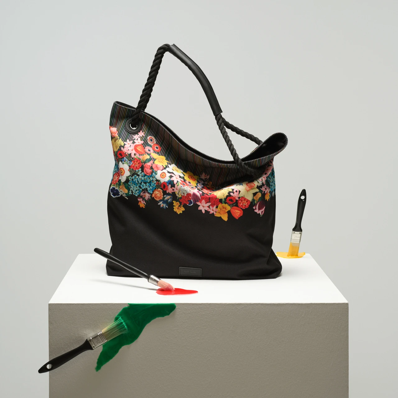 「ポール・スミス」ウィメンズコレクションは30周年を記念したカプセルコレクションを発売!