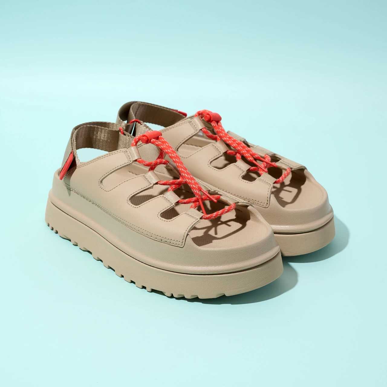 【UGG®︎】大人可愛い配色がおしゃれ! GoldenGlowToggleをお試し【きれいめ派のスポサン】
