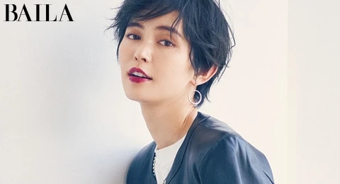 今、圧倒的に大人可愛い♡【ハイテクスニーカー×スカート】の意外コーデ8選