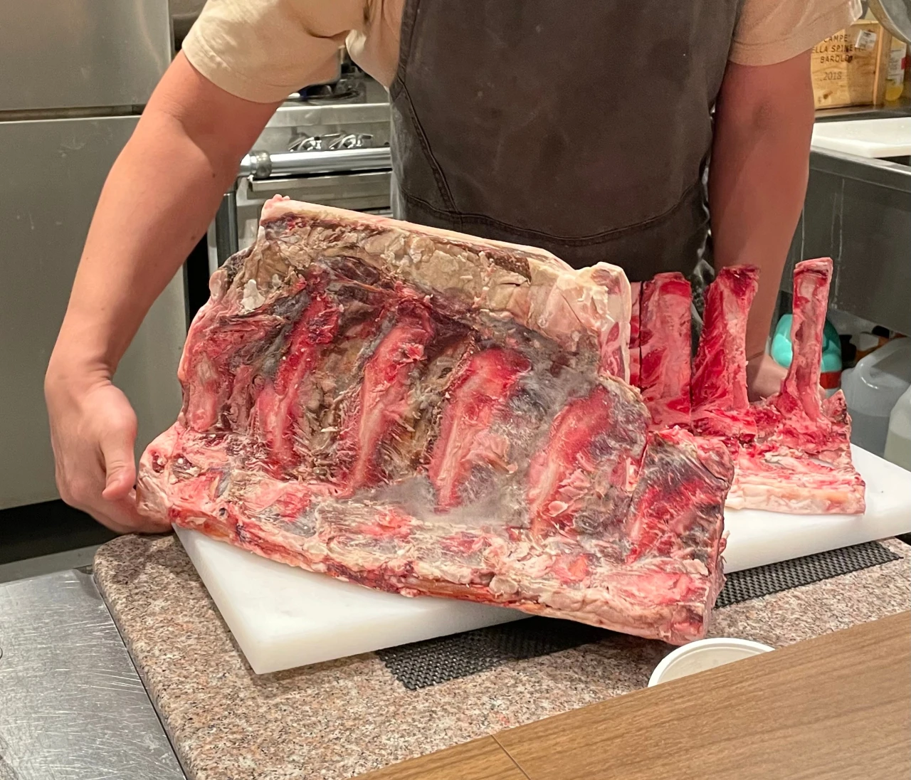 お肉が絶品!わいわい飲みたいイタリアン 「三越前ムレーナ」