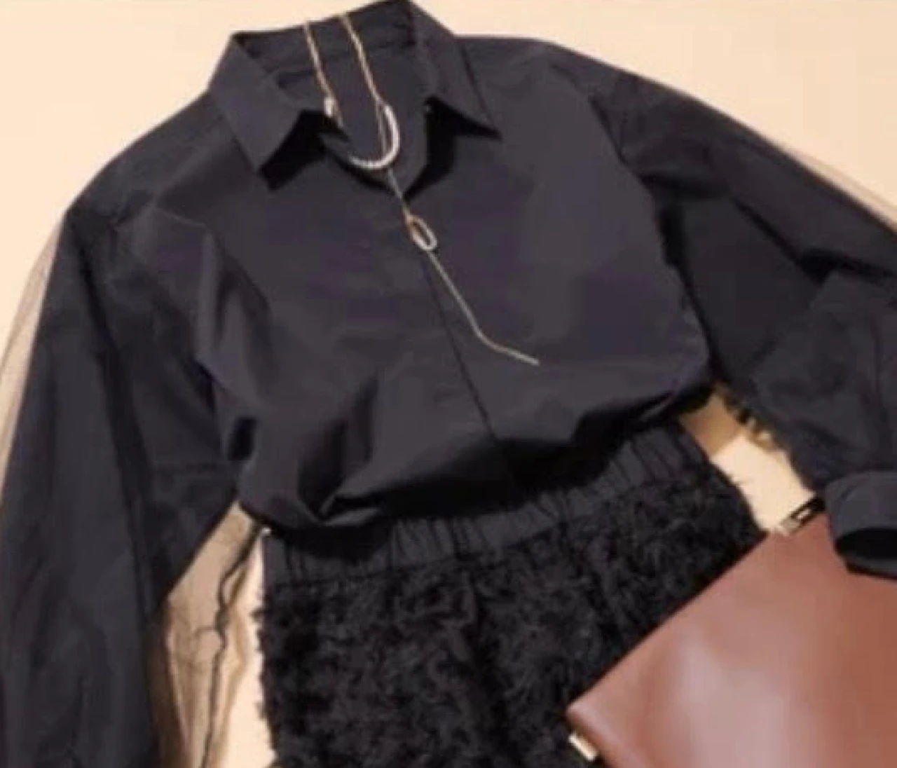 【黒コーデ４選】秒で洒落る、年末年始に着たい黒コーデ