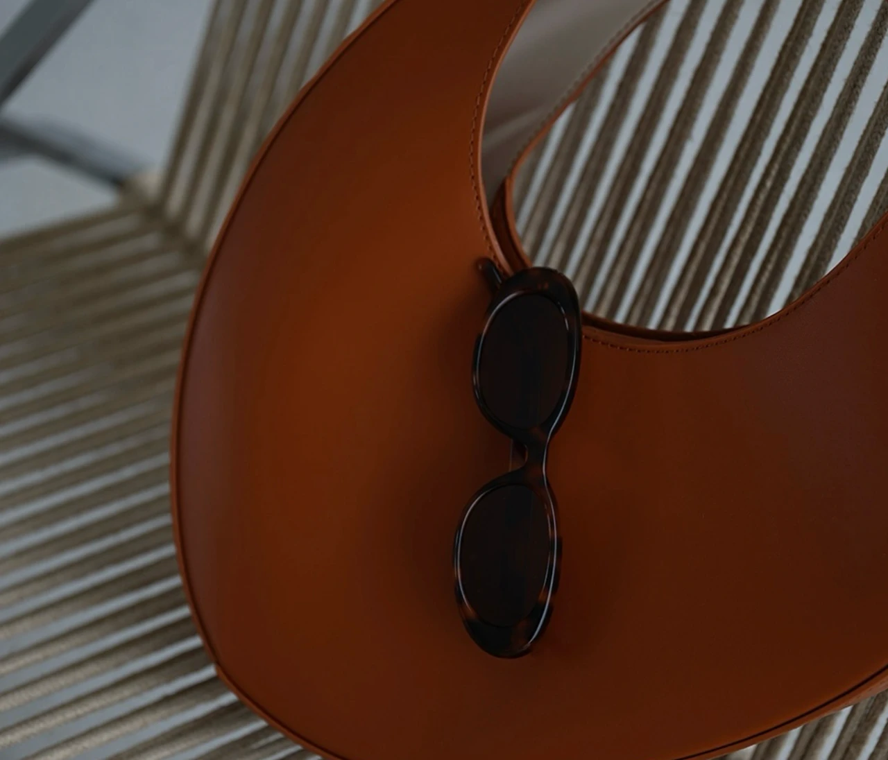 【お気に入りサングラス】コスパ最強！〈NUEF〉の王道オーバルフレーム #ファッション部