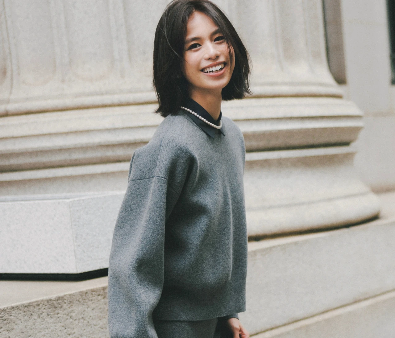 【ニットアップコーデ】女子会でセンスいい！って思わせる上質ニットのセットアップ【BAILA今日のコーデ】