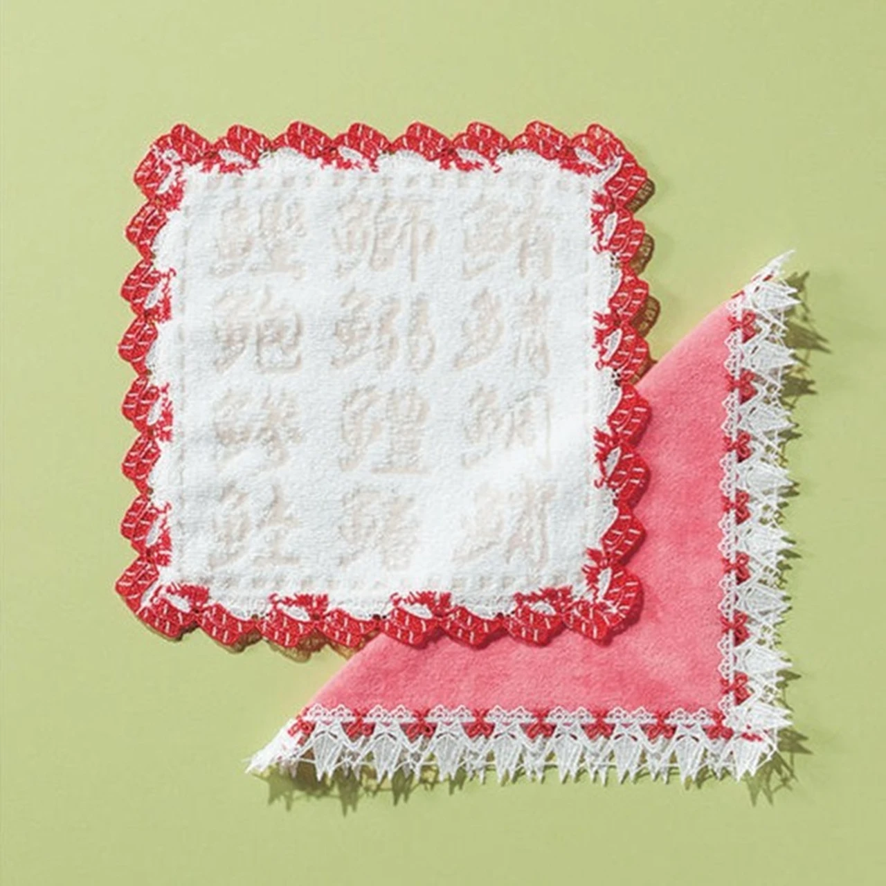 【話題の「近沢レース店」ほか大人の可愛げハンカチ3選】手を拭くたびに気分が上がる一枚をゲットして！