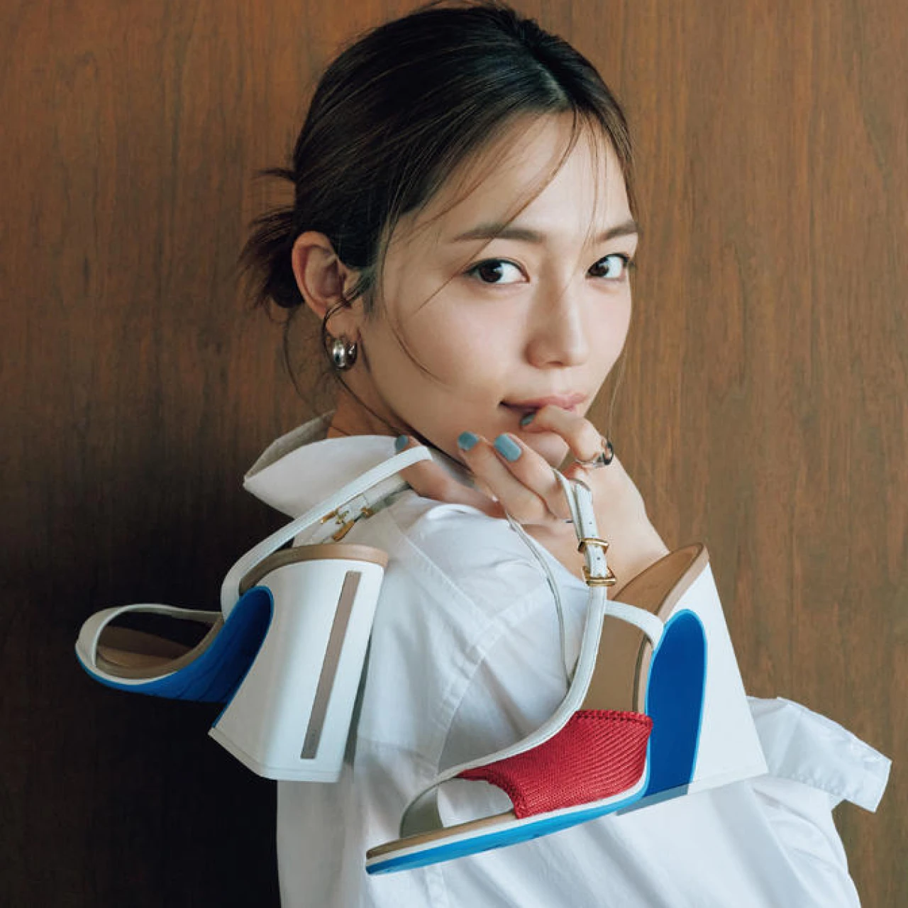 【川口春奈と最新夏サンダル】フェンディ、エルメス、ボッテガ・ヴェネタのとっておき