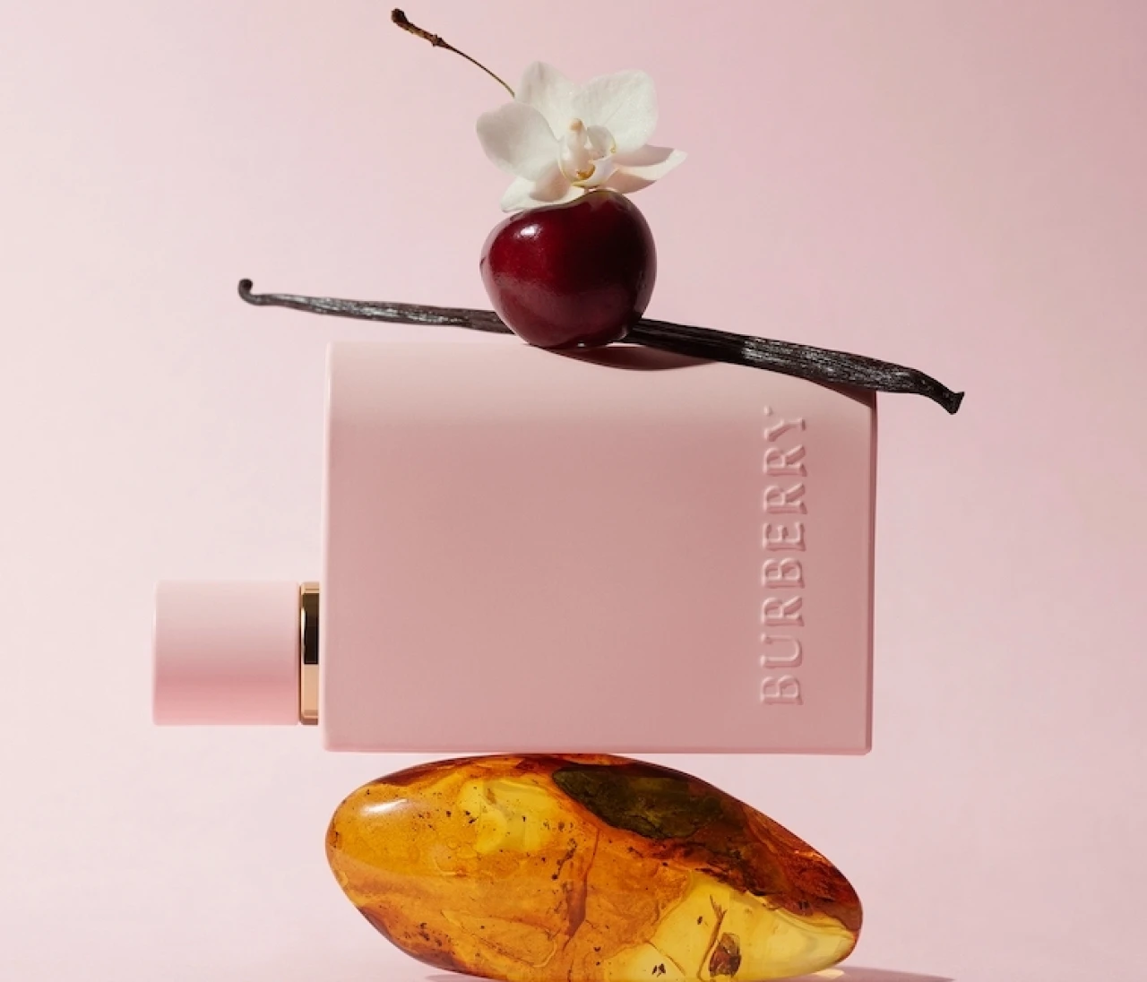 【Burberry Beauty（バーバリー ビューティ）】コレクションの中で最も濃密な新フレグランス誕生