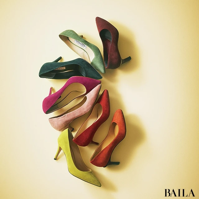 痛くない♡【華やぎカラーパンプス】8選で通勤コーデを秋へシフト