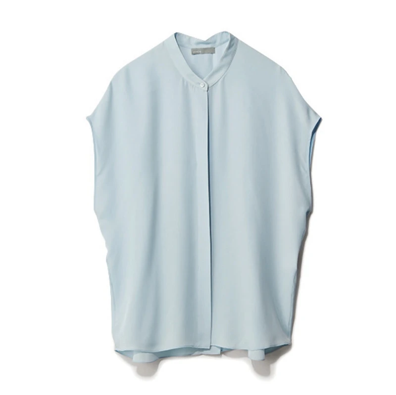 8月8日から9月10日までの、毎日きれいめ&脚長になれる〝スニーカー通勤着回し〟 アイテム紹介!