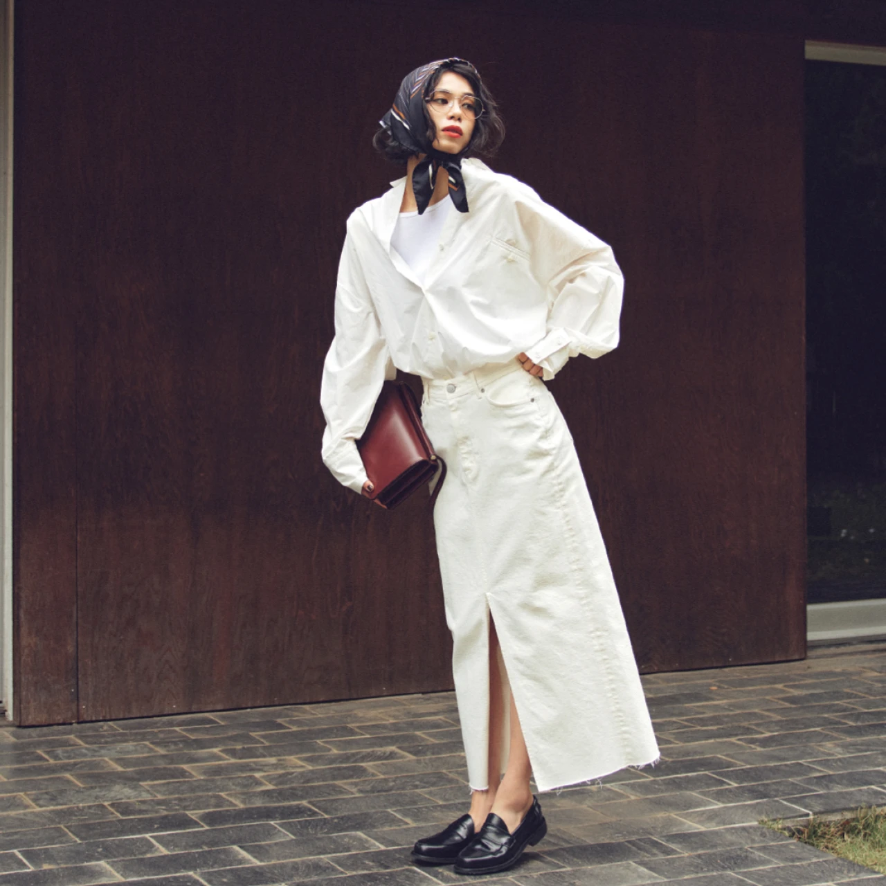 【夏のデニムコーデ4選】おしゃれな大人はこの夏、フレンチシックにデニムを楽しむ!