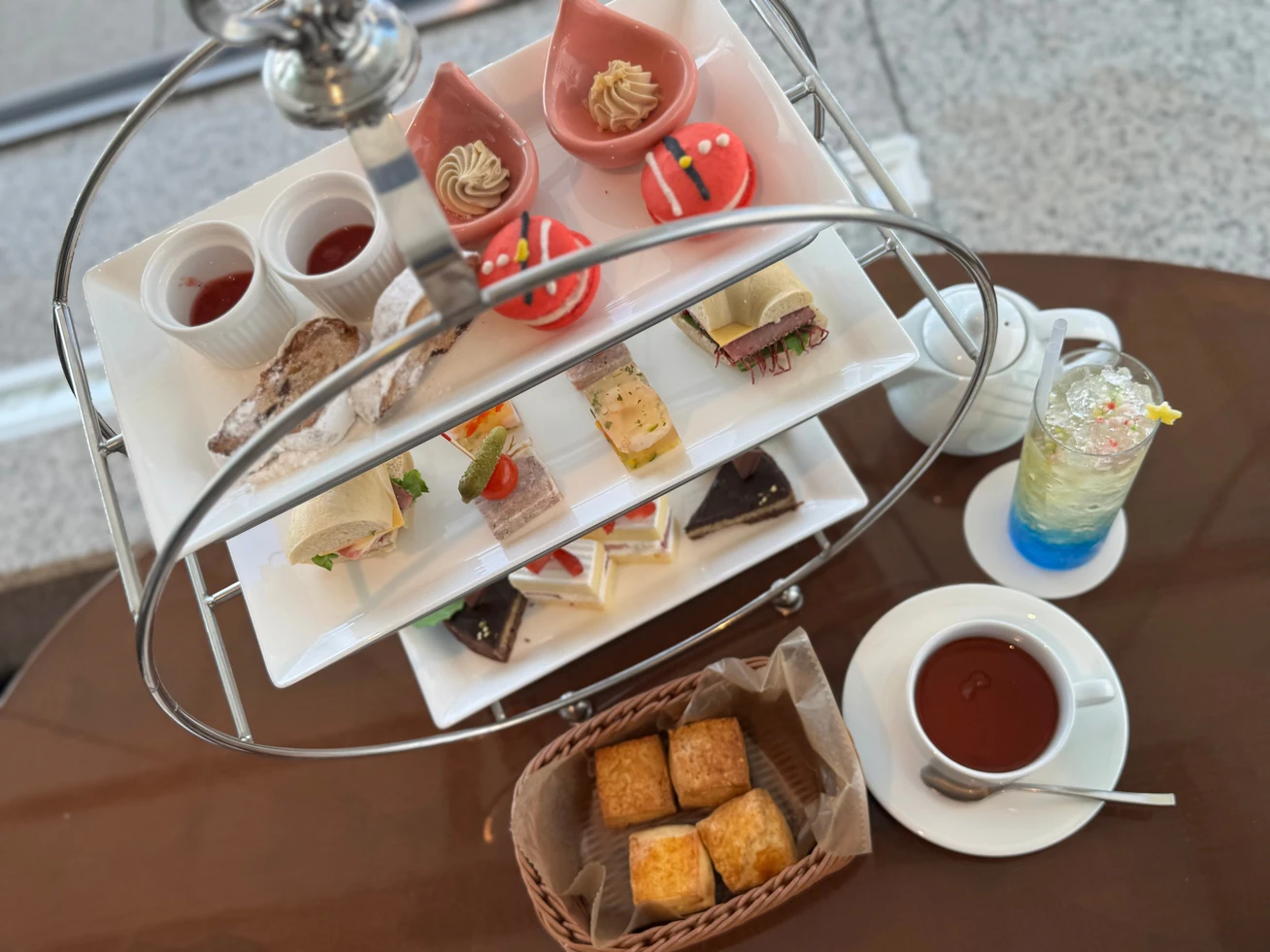 小田急ホテルセンチュリーサザンタワーのクリスマスアフタヌーンティーを徹底レポ