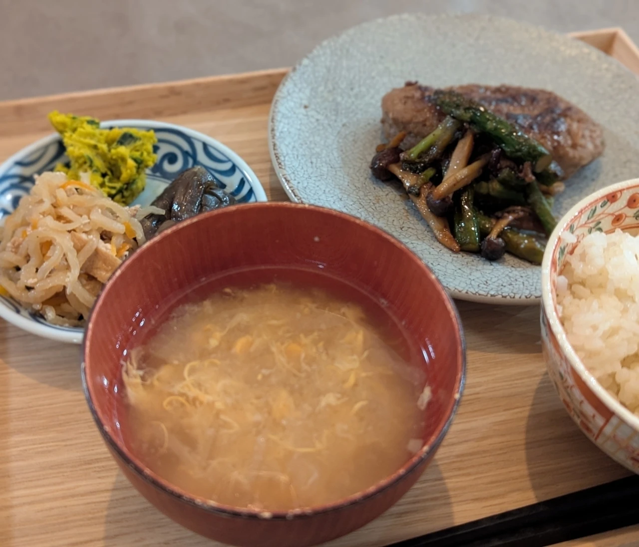 今が旬！甘みたっぷり新玉ねぎのごちそう味噌汁