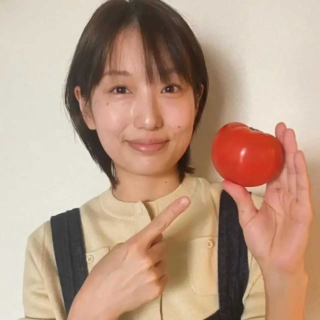 長谷川あかりさんのご自愛ごはんから！トマトを使った簡単レシピ4選。パスタ、ピリ辛炒め、クリームチーズ煮。美味しいだけじゃなく美肌効果も◎