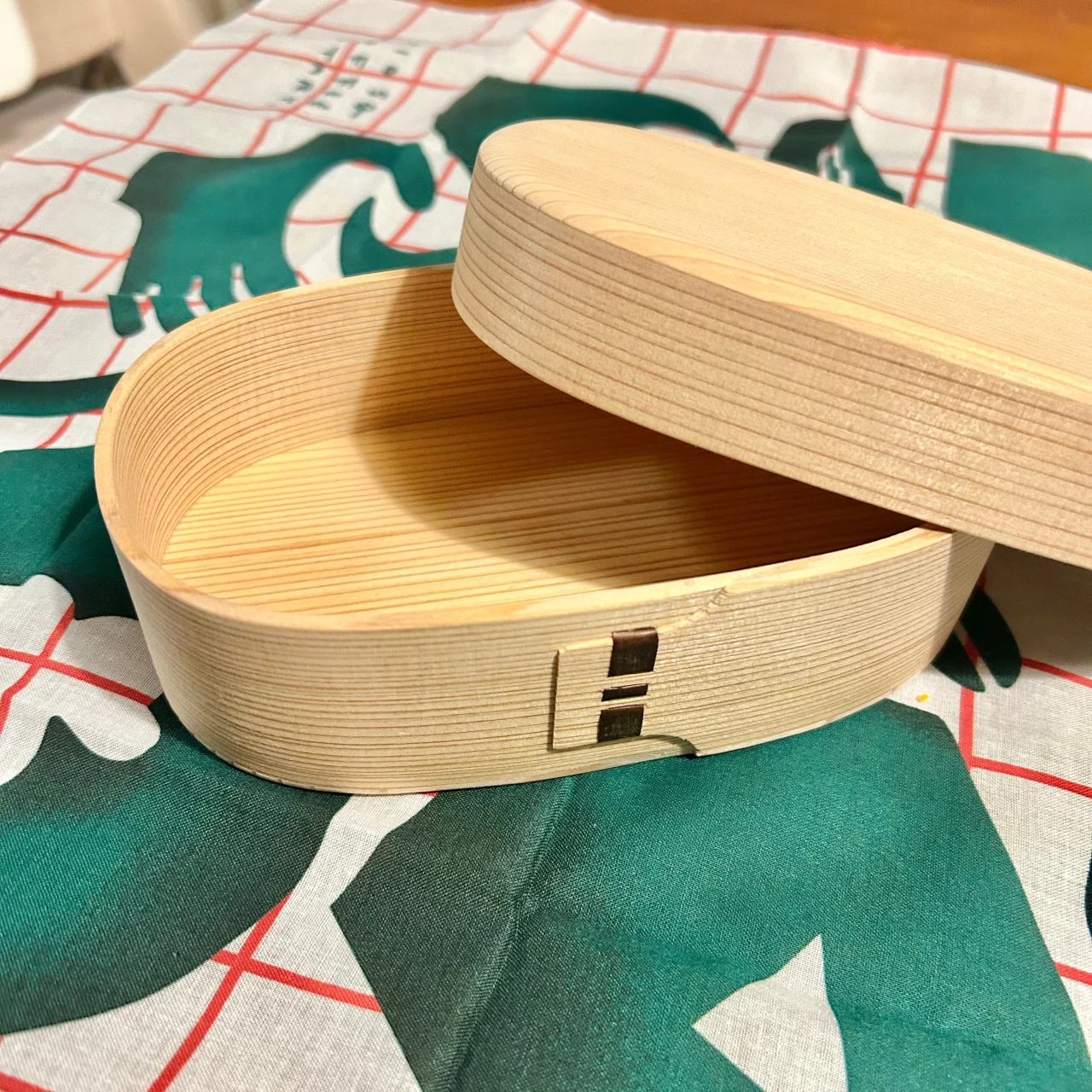 料理が上手くなったと勘違いできる、奇跡の曲げわっぱ弁当箱を『柴田慶信商店』で手に入れた話【エディターズピック】