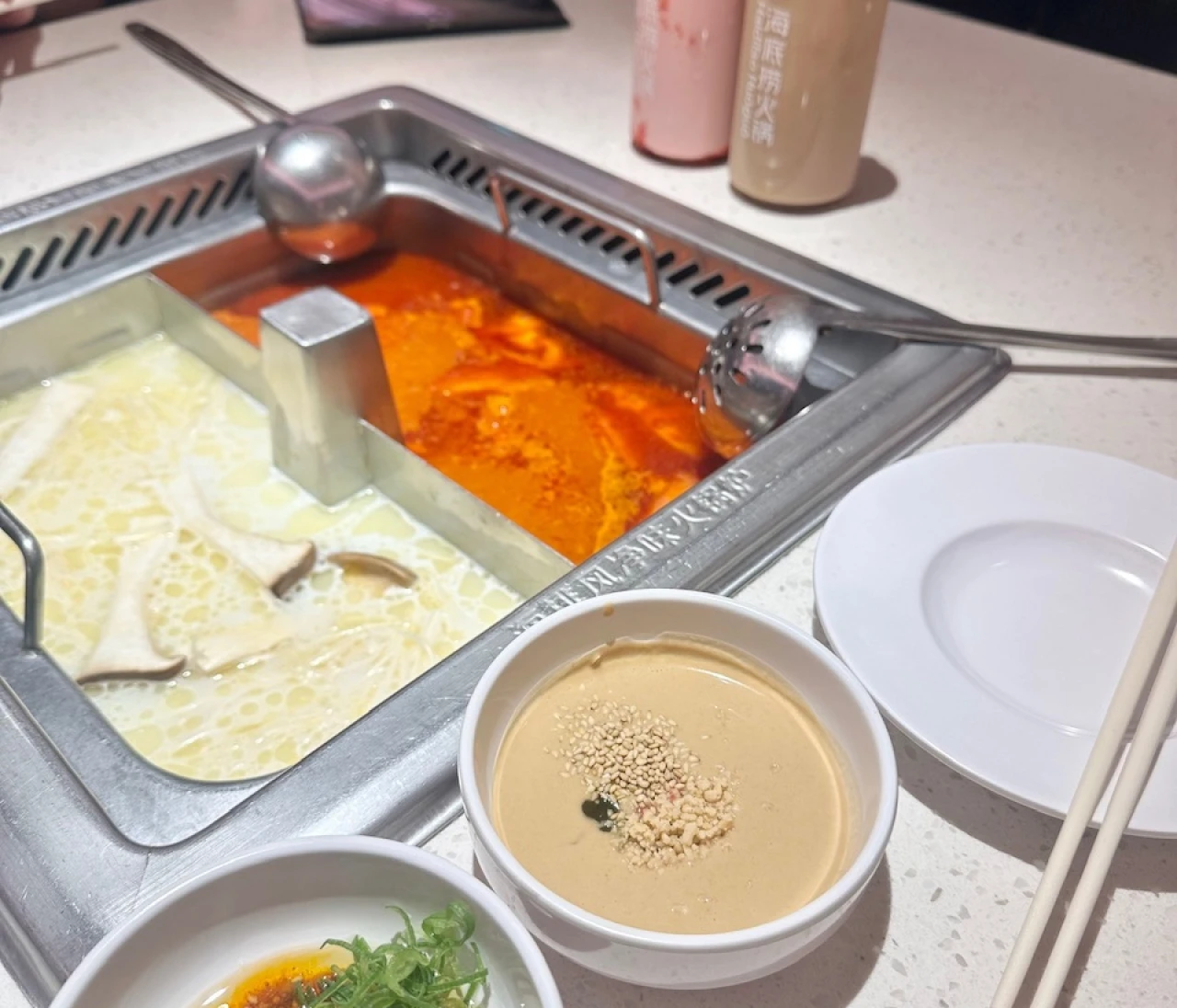 人気すぎる火鍋店『海底撈火鍋』に潜入！