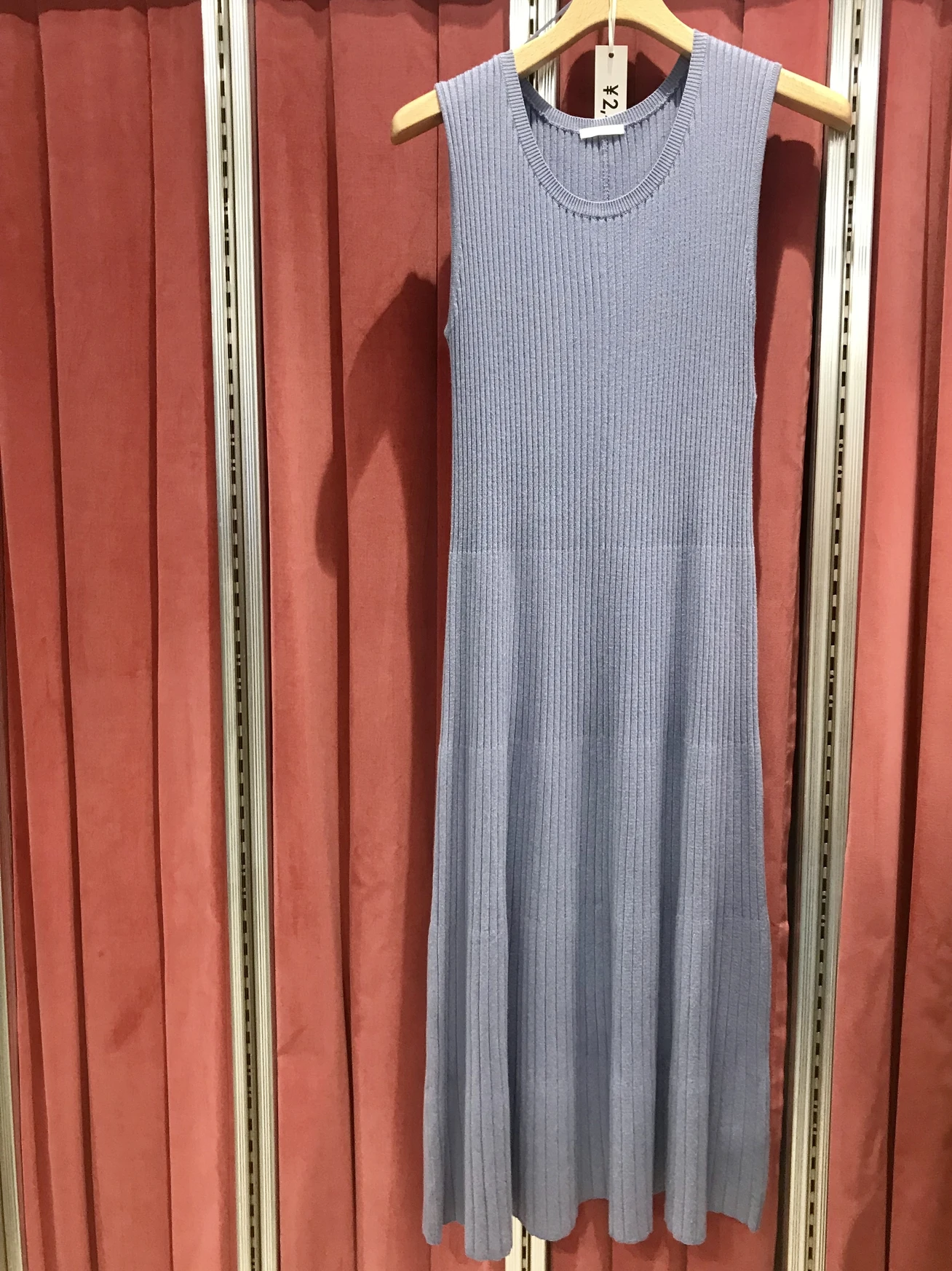 プリーツニットワンピース¥2490/ジーユー(GU)