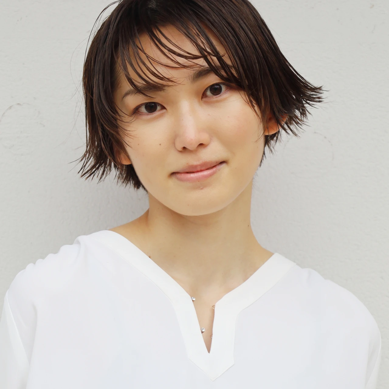 【ショートボブ・30代～40代大人の髪型】梅雨におすすめ！ツヤ感ショートボブ