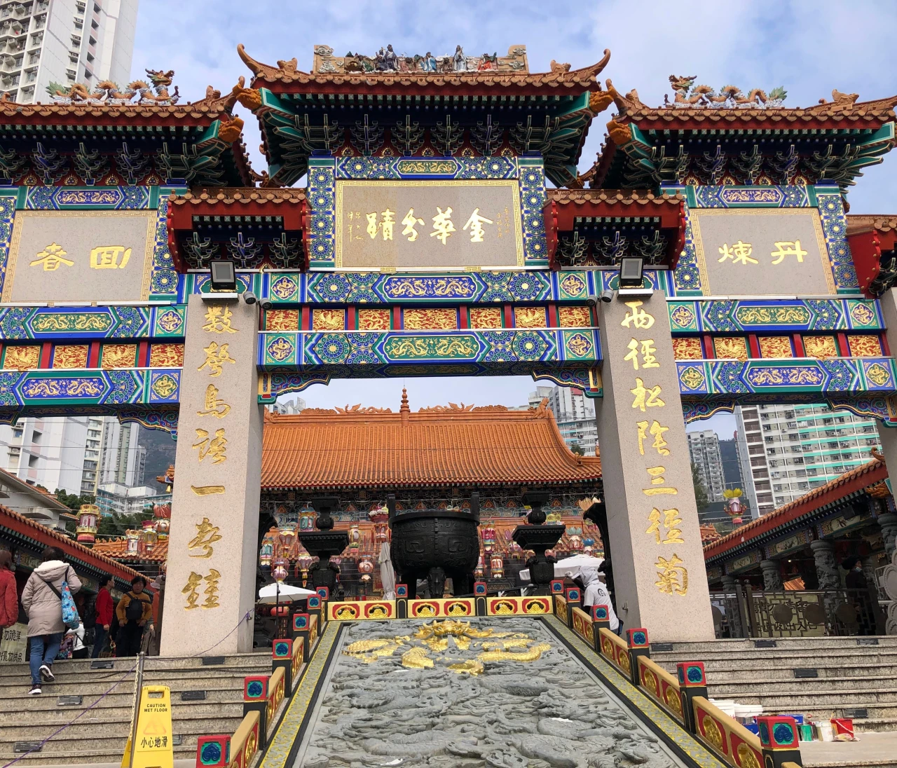 2026年に行くべき香港パワースポット2選！海辺の「天后廟」と占いの聖地「黄大仙」