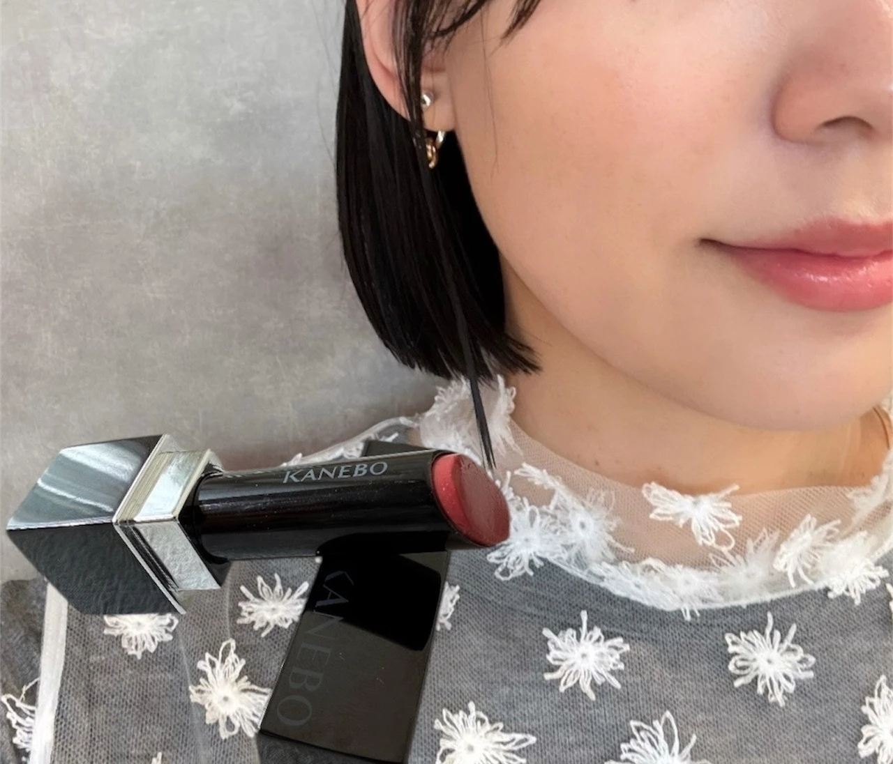 自然な血色を叶える粘膜リップ♡カネボウ ルージュスターヴァイブラント V02 #おすすめリップ｜ブルベ冬