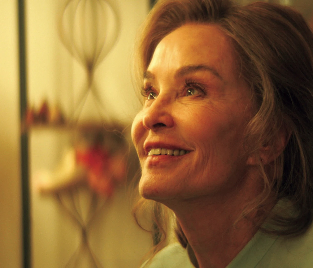 映画『喝采』 認知症にあらがう、誇り高き大女優の姿を描く実話