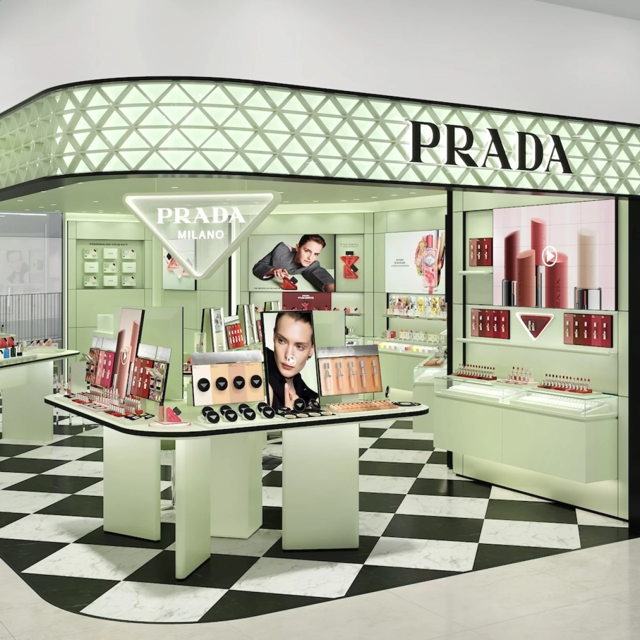 【プラダ ビューティ】9/12(金)ニュウマン高輪に新ストア誕生。国内2店舗だけの特別フレグランスも展開