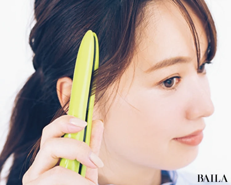 【ヘア小物アレンジ】飾りゴムでひとつ結びをエフォートレスに見せるコツ<動画あり>_9