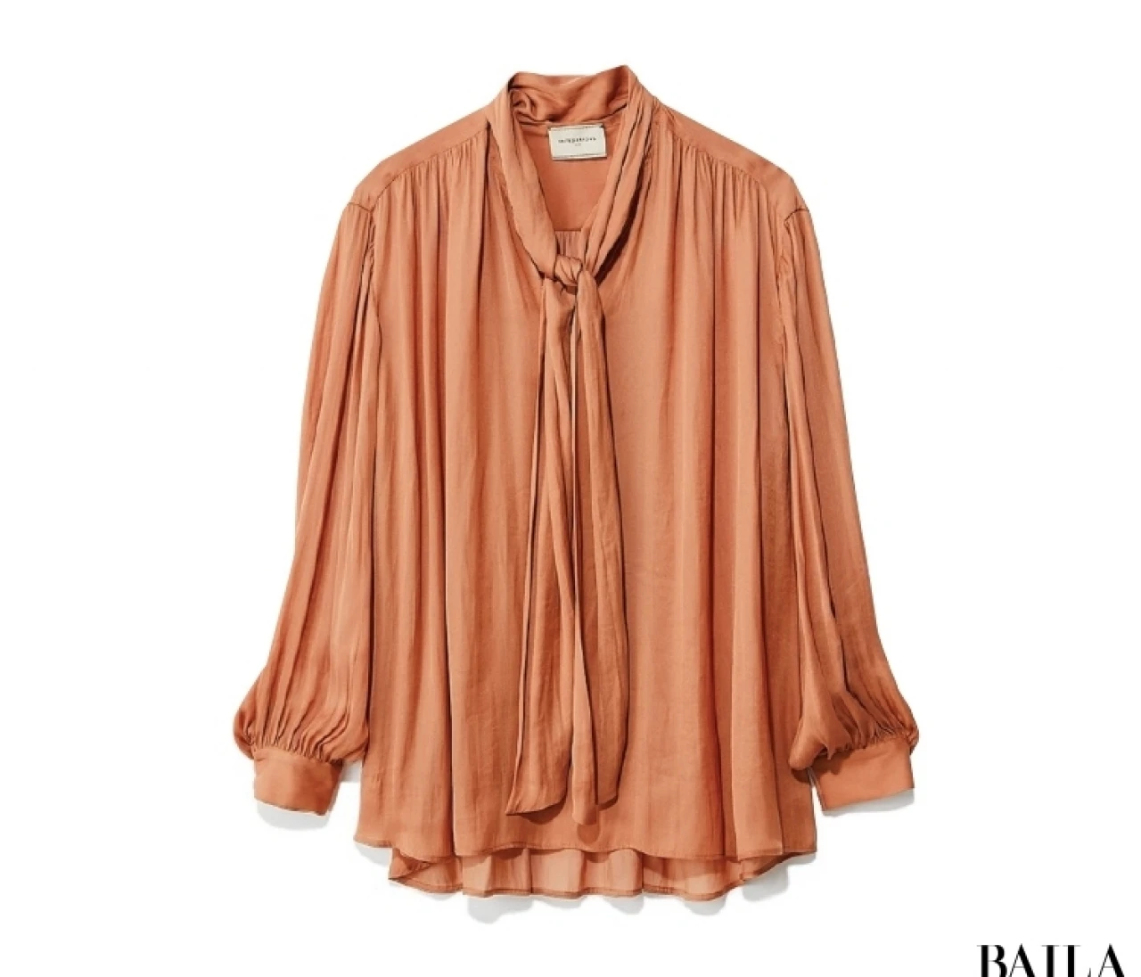 【ボウタイブラウス】おすすめコーデ&アイテム