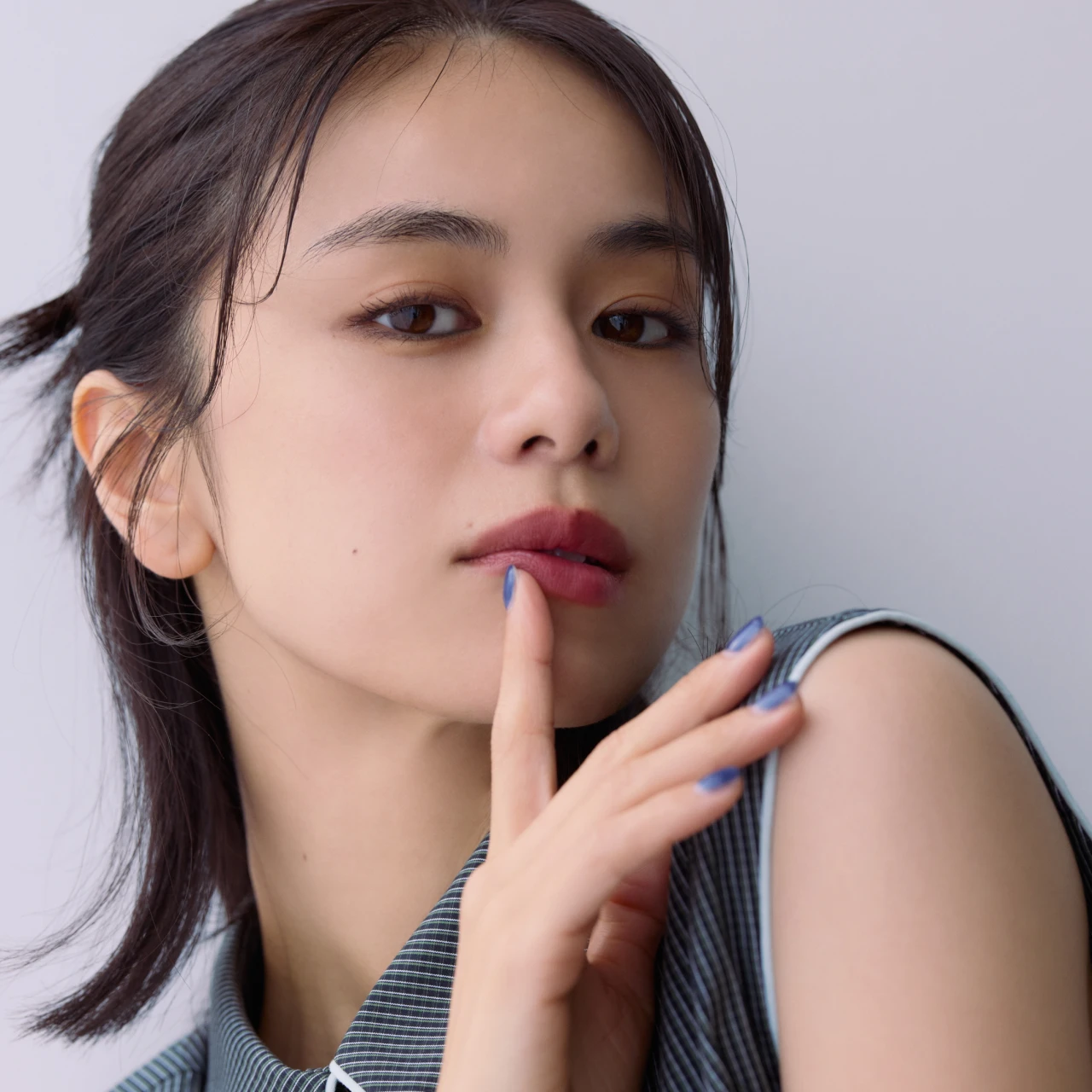 【佐藤晴美】『3CE』の秋新色リップで作るほんのり甘い涼やか顔
